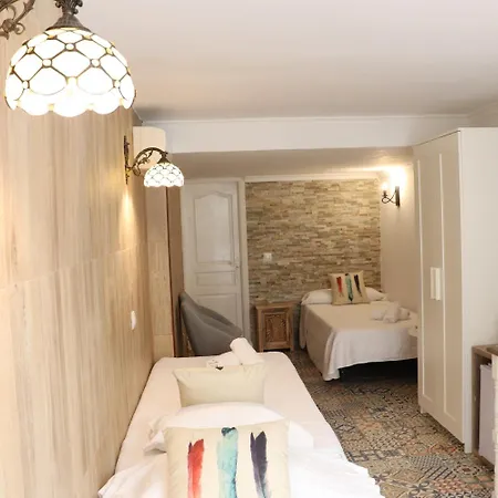 La Paloma I 招待所 3*