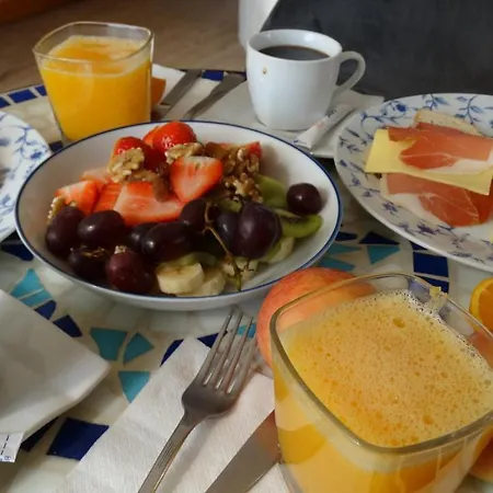 Pensionat La Paloma I 3*