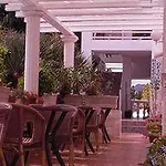 La Paloma I בית הארחה 3*