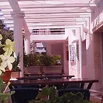 La Paloma I בית הארחה